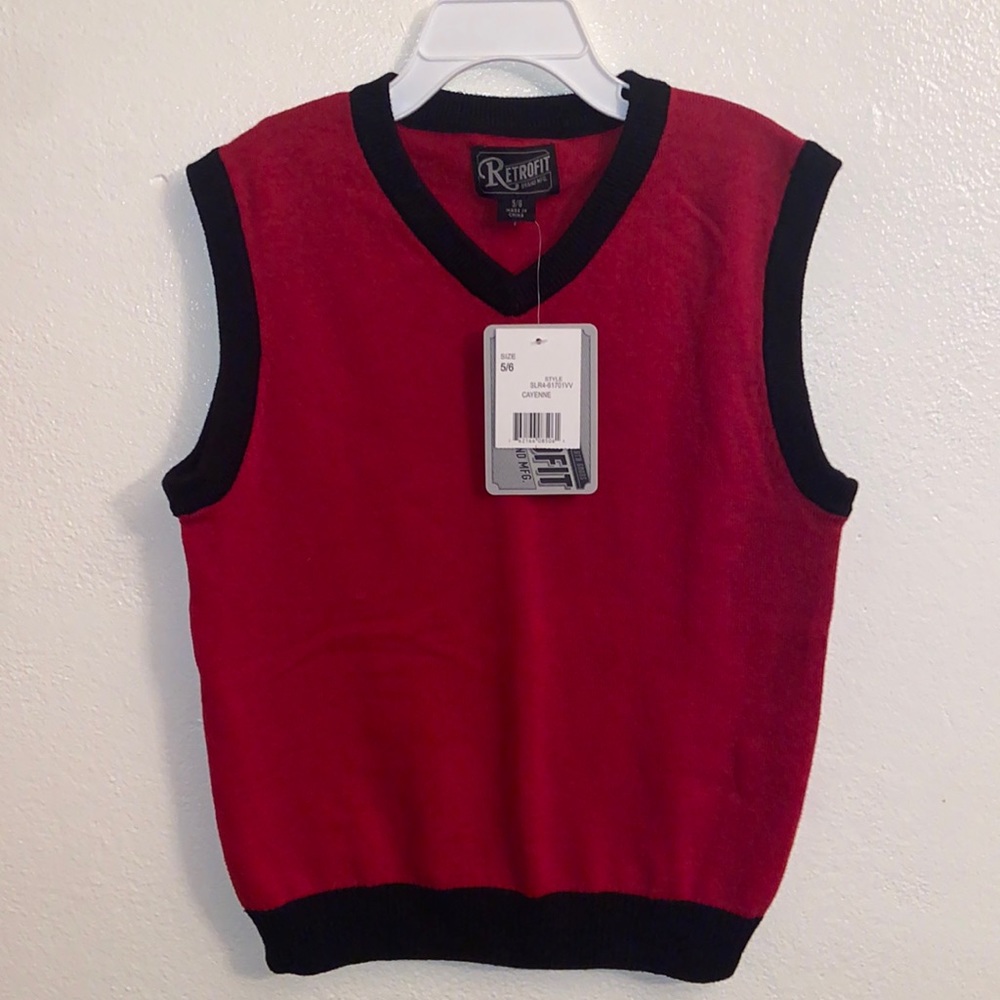 Retrofit Cayenne Red & Black V-Neck Knit Sweater Vest Size Boys 5/6 NWT